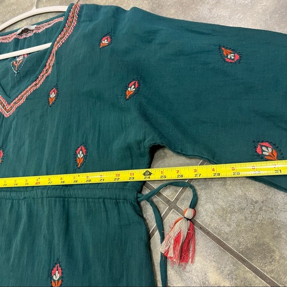 WORLD MARKET Womens Cotton Floral Embroidered Peasant Top Sz L/XL Boho Peasant - Picture 8 of 9